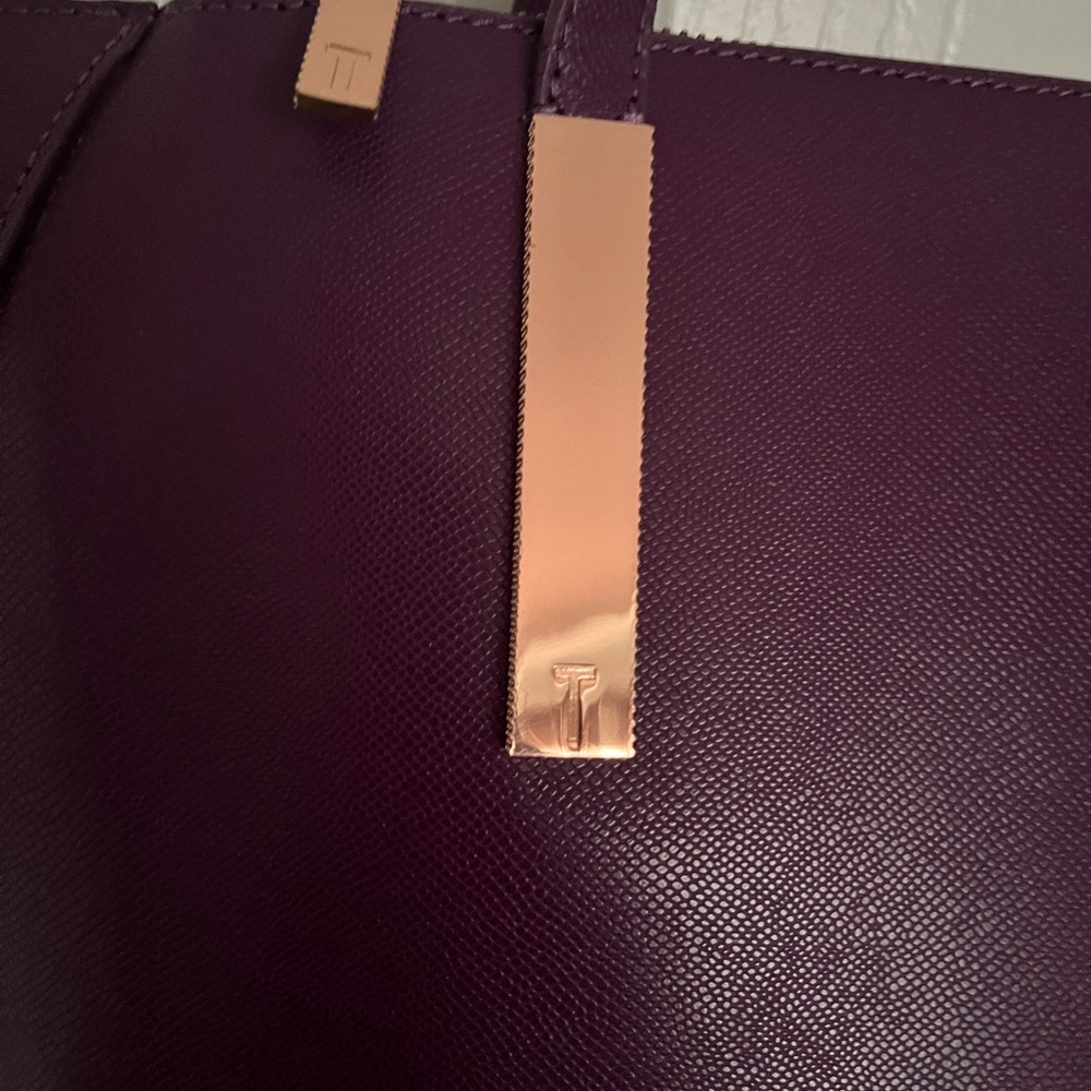 Ted Baker burguendy/ purple tote pre owen - Picture 3 of 8